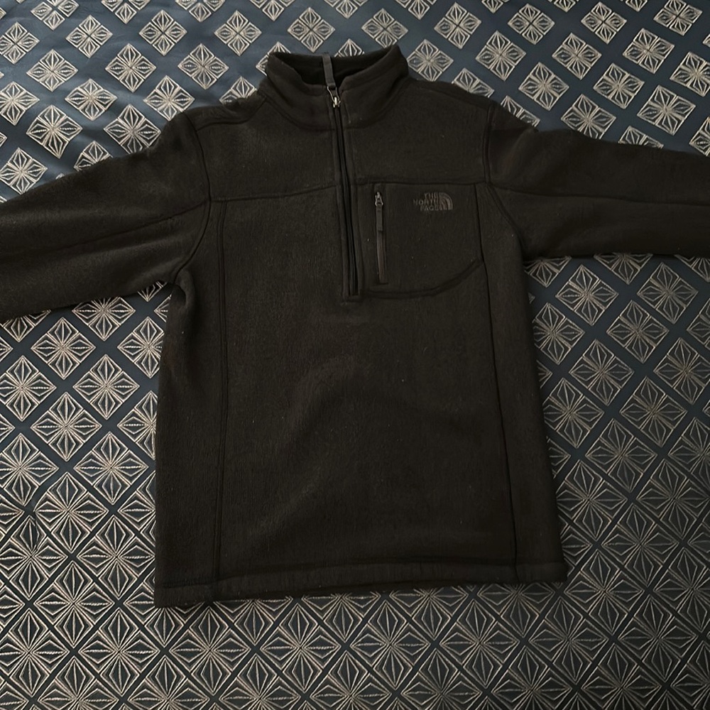 NEVER WORN- North Face Pull Over with Zipper Boys Large (14/16).